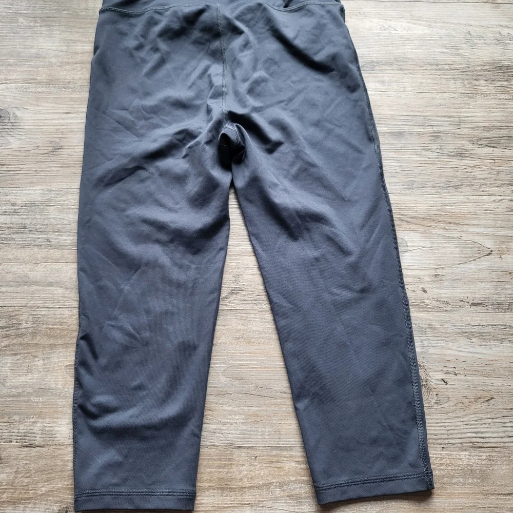 Grey under Armour legging - Picture 5 of 5